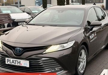 Toyota Camry 136.000 km 26.490 &euro; Rostock-Warnemünde 18119