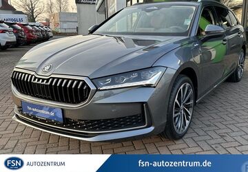 Skoda Superb 12.801 km 47.785 &euro; Rostock 18146