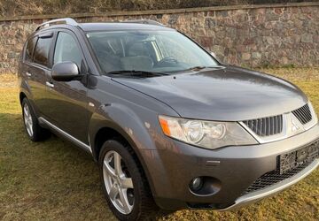 Mitsubishi Outlander 186.371 km 3.200 &euro; Tessin 18195