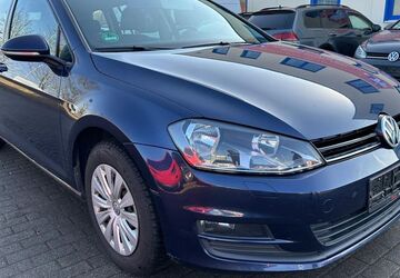 VW Golf 321.000 km 4.998 &euro; Stäbelow bei Rostock 18198