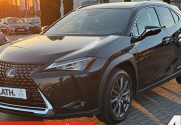 Lexus UX 40.081 km 25.990 &euro; Rostock-Warnemünde 18119