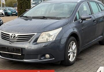 Toyota Avensis 212.702 km 8.990 &euro; Rostock-Warnemünde 18119