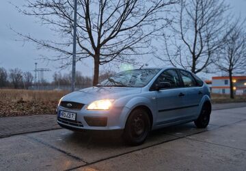 Ford Focus 123.975 km 2.250 &euro; Rostock 18147