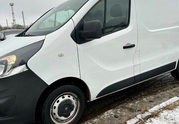 Opel Vivaro 124.298 km 9.000 &euro; Rostock 18147