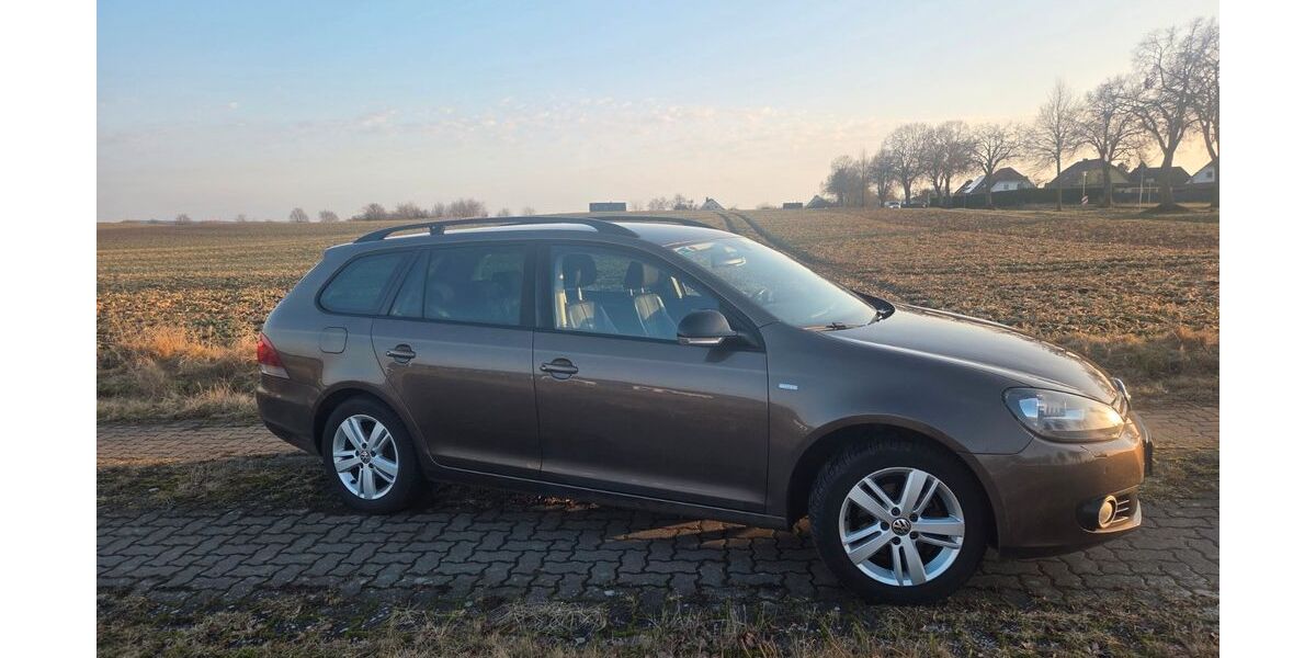 VW Golf 203.000 km 5.495 &euro; Pölchow 18059