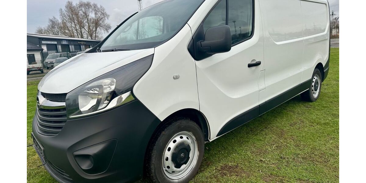 Opel Vivaro 99.743 km 8.900 &euro; Rostock 18147