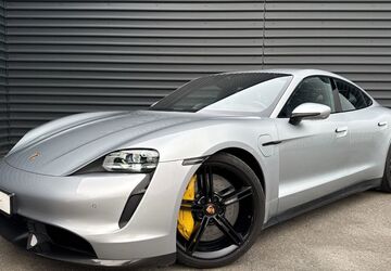 Porsche Taycan 43.500 km 91.750 &euro; Papendorf 18059