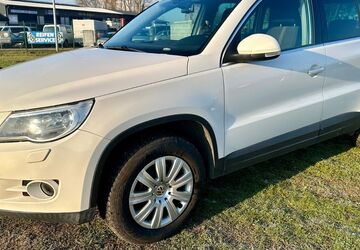VW Tiguan 219.146 km 5.500 &euro; Rostock 18147