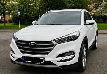 Hyundai TUCSON 113.490 km 16.500 &euro; Rostock 18106