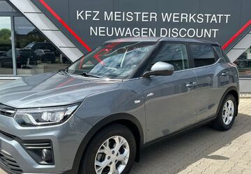 SsangYong Tivoli 58.988 km 15.990 &euro; Mönchhagen 18182