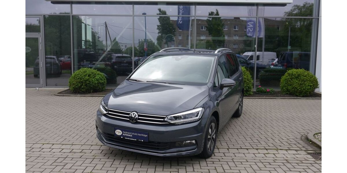 VW Touran 15.071 km 38.680 &euro; Rostock 18146