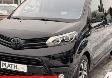 Toyota Proace (Verso) 58.000 km 39.990 &euro; Rostock-Warnemünde 18119