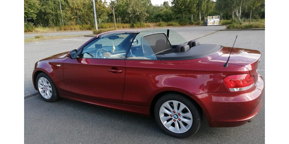 BMW 1er 105.000 km 900.000 &euro; Schwaan 18258