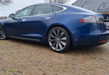 Tesla Model S 119.500 km 22.900 &euro; Rostock 18109
