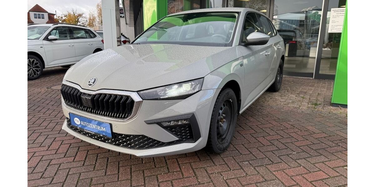 Skoda Scala 11.020 km 30.000 &euro; Rostock 18146