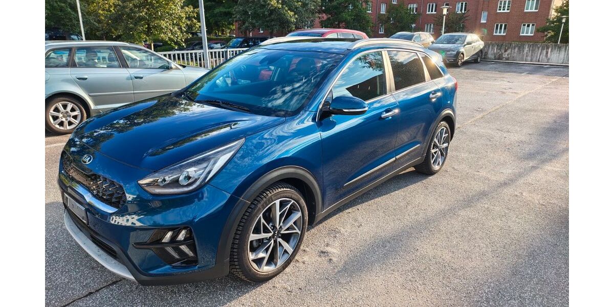 Kia Niro 101.000 km 14.000 &euro; Rostock 18069